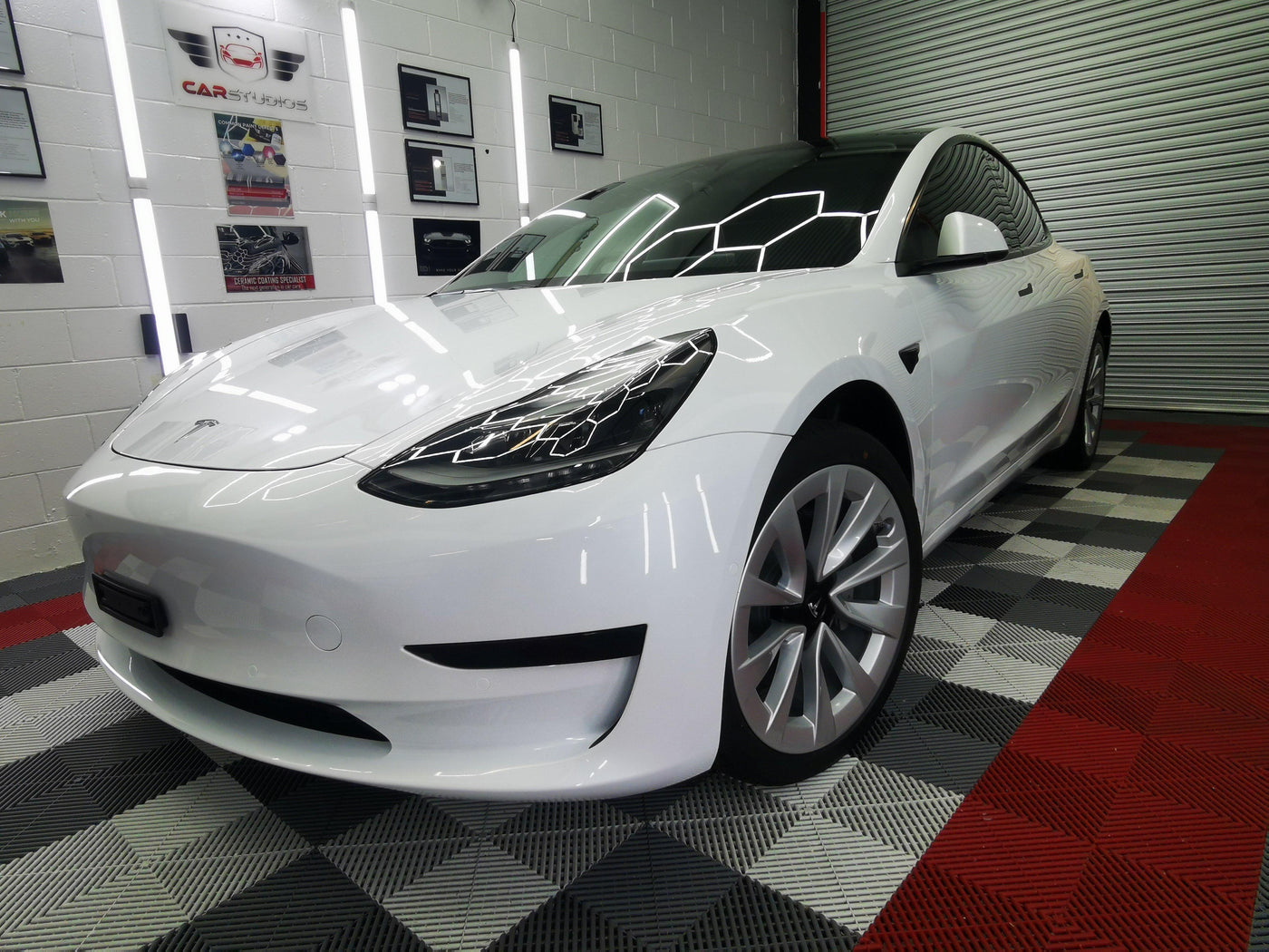 Tesla Model 3 - Car Studios