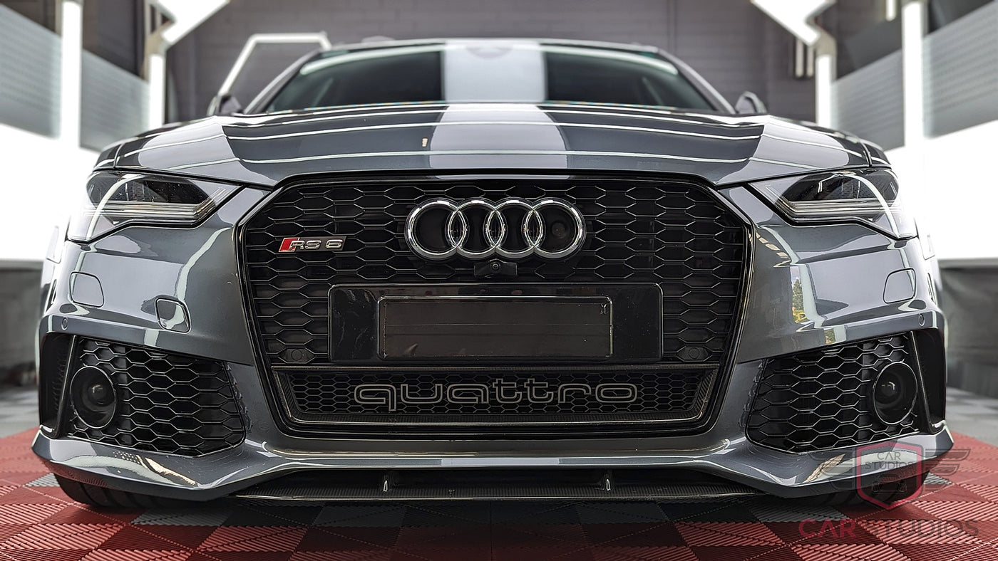 2018 AUDI RS6 in Grey