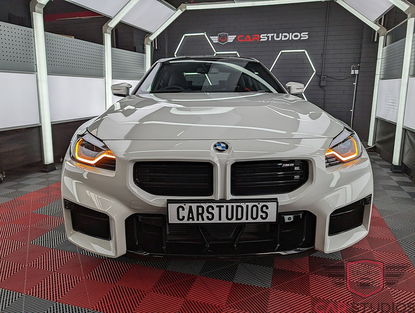 2023 BMW M2 / WHT