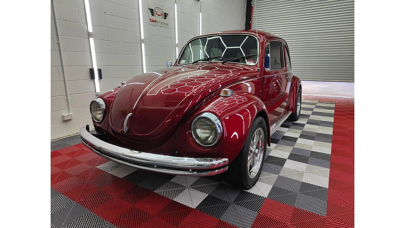 Classic Apple Red Volkswagens S Beetle - Car Studios